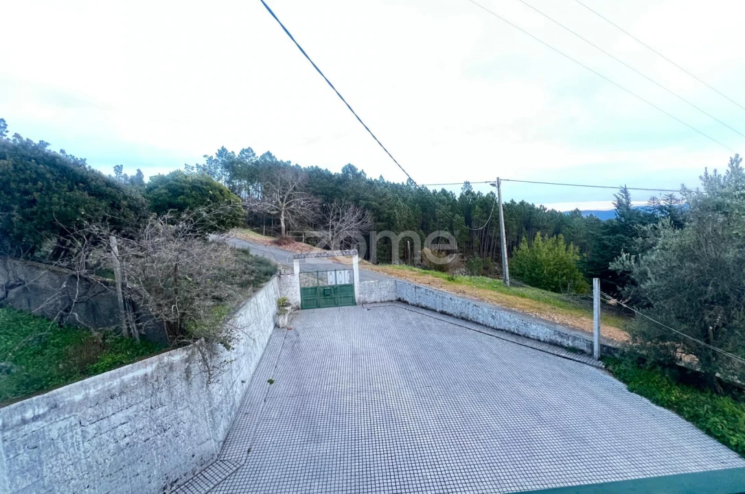 Moradia T8 para Venda em Cambas Foto 17