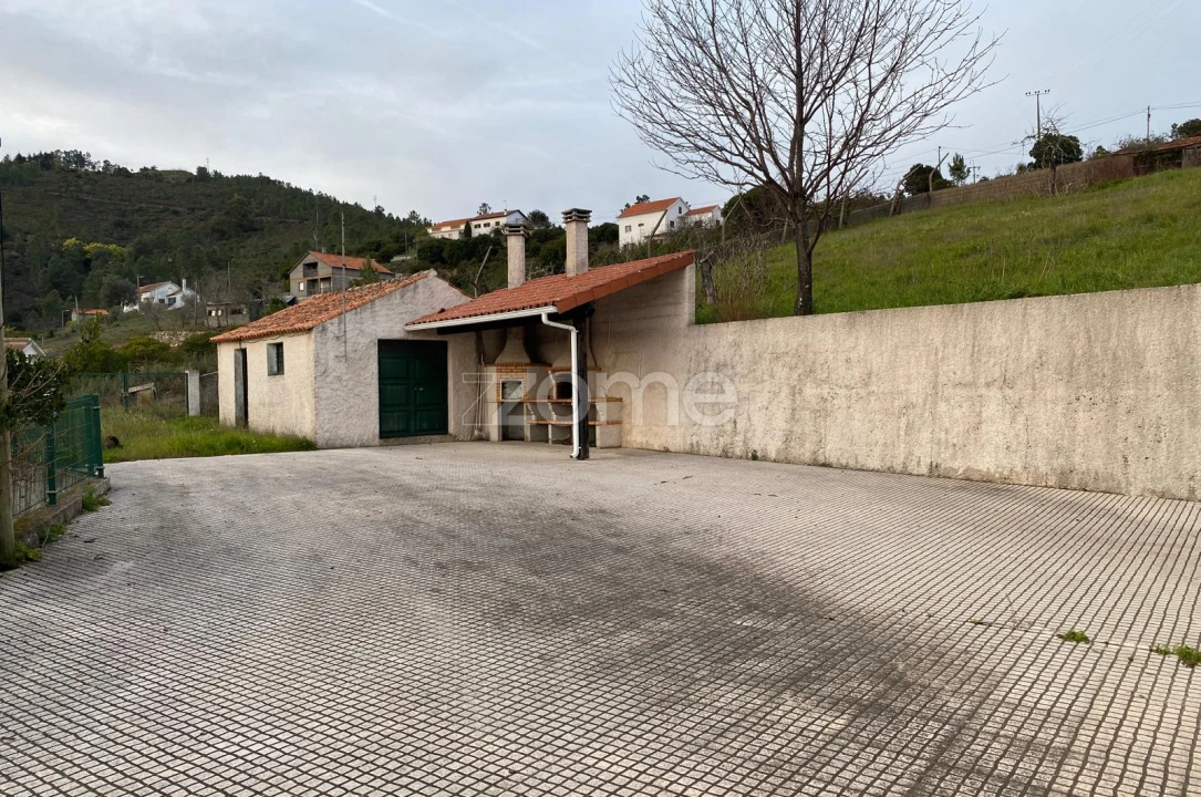 Moradia T8 para Venda em Cambas Foto 10