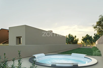 Moradia T4 para Venda em Santo Antonio dos Olivais