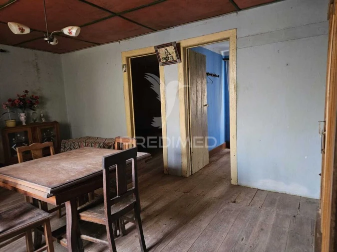 Moradia T2 para Venda em Nossa Senhora do Pranto Foto 4