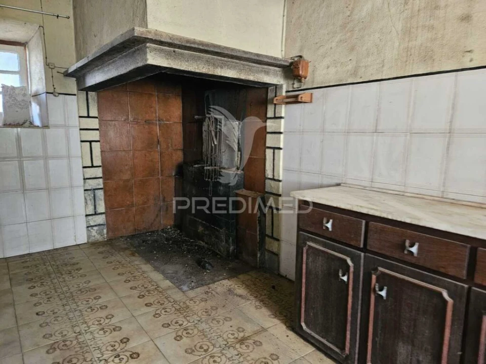 Moradia T2 para Venda em Nossa Senhora do Pranto Foto 8