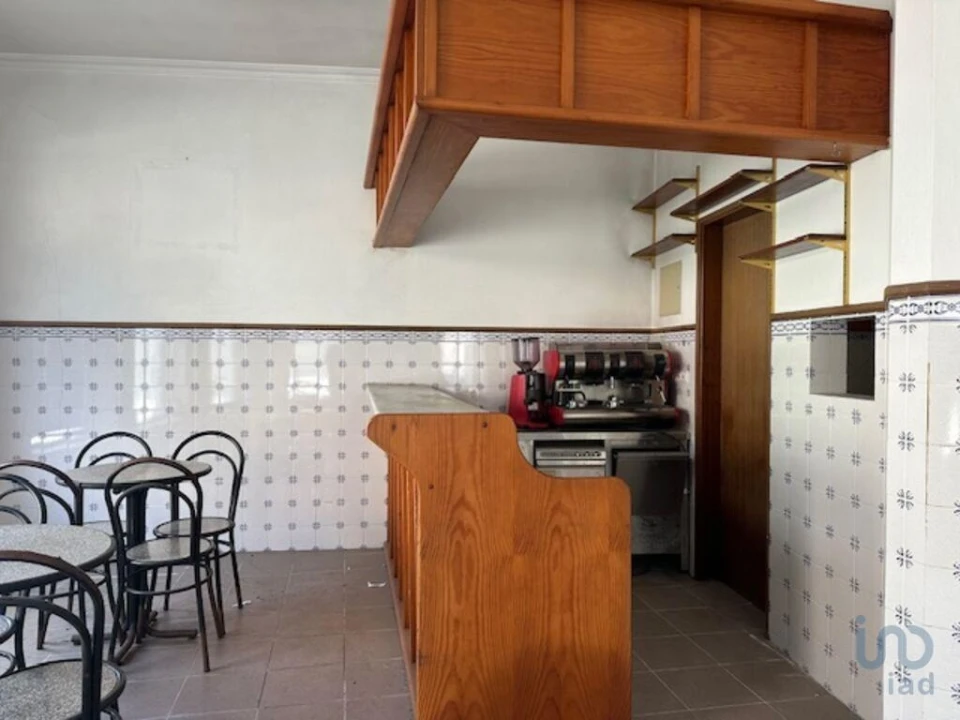 Prédio para Venda em Vieira de Leiria Foto 8