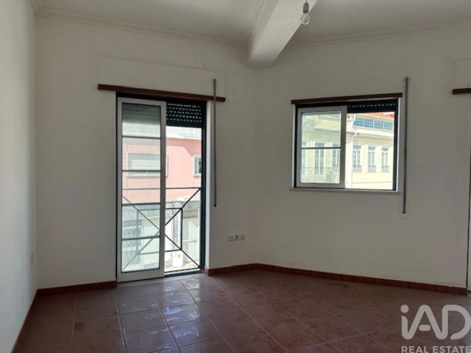 Prédio para Venda em Vieira de Leiria Foto 19