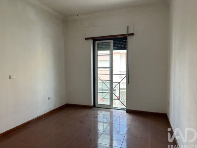 Prédio para Venda em Vieira de Leiria Foto 21