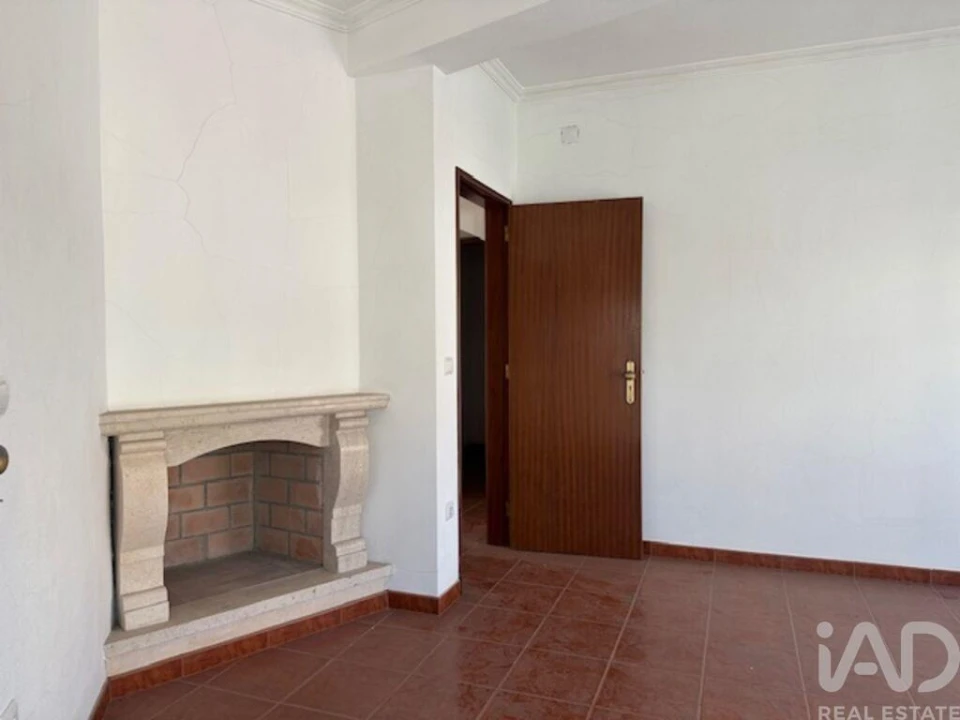 Prédio para Venda em Vieira de Leiria Foto 18