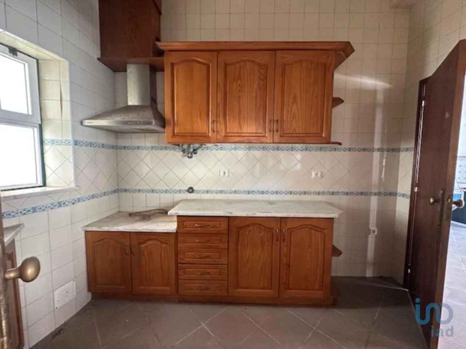 Prédio para Venda em Vieira de Leiria Foto 11