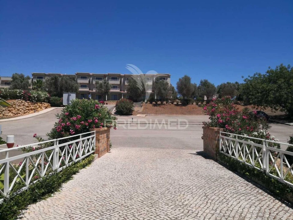Apartamento para Venda em Estômbar e Parchal Foto 5