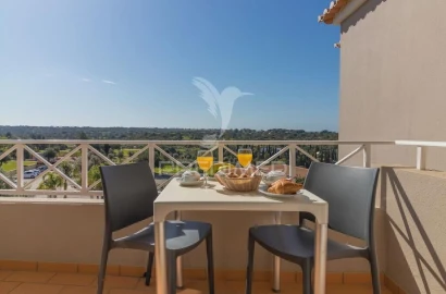Apartamento para Venda em Estômbar e Parchal