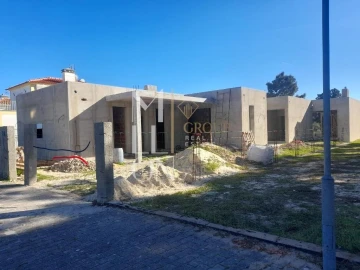 Moradia T3 para Venda em Sesimbra (Castelo)