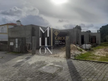Moradia T3 para Venda em Sesimbra (Castelo)