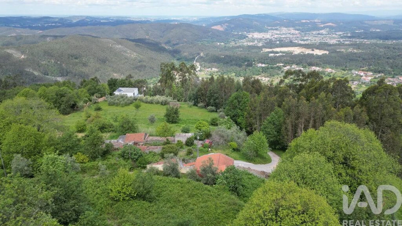 Moradia T3 para Venda em Vila Nova Foto 27