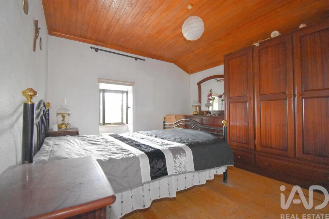 Moradia T3 para Venda em Vila Nova Foto 21