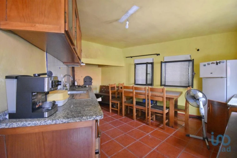 Moradia T3 para Venda em Vila Nova Foto 10