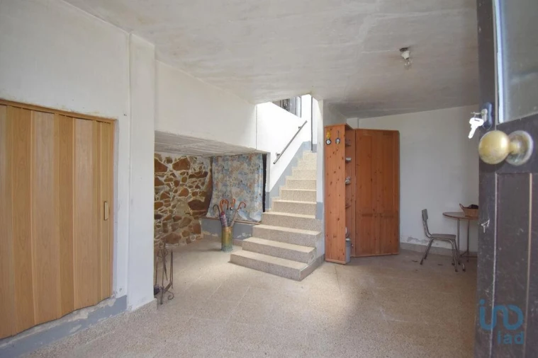 Moradia T3 para Venda em Vila Nova Foto 6