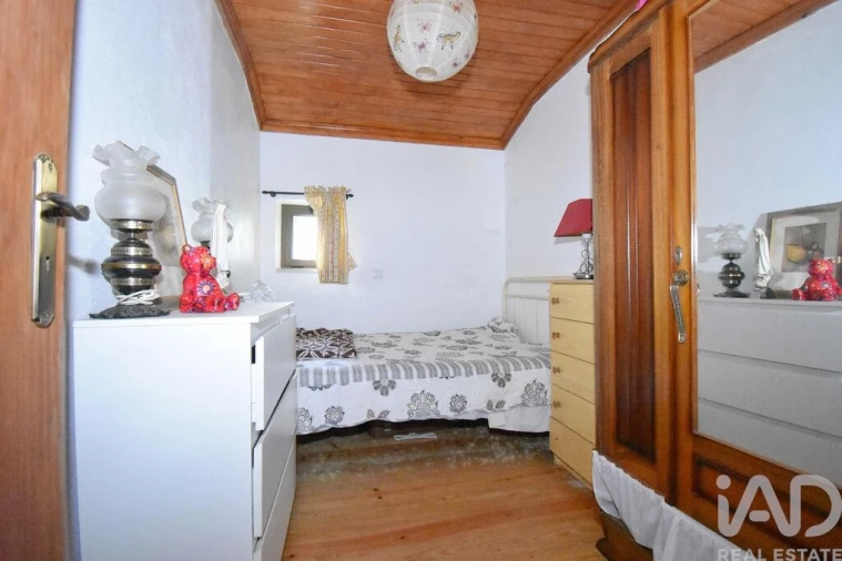 Moradia T3 para Venda em Vila Nova Foto 23