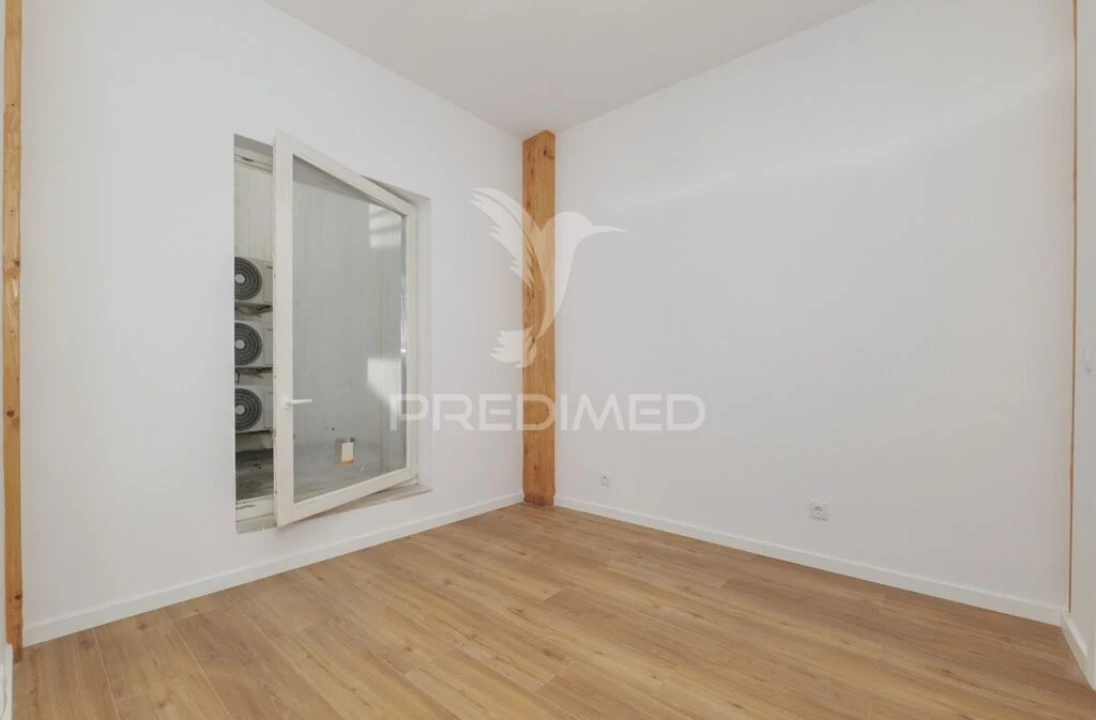 Prédio para Venda em São Martinho do Bispo e Ribeira de Frades Foto 7