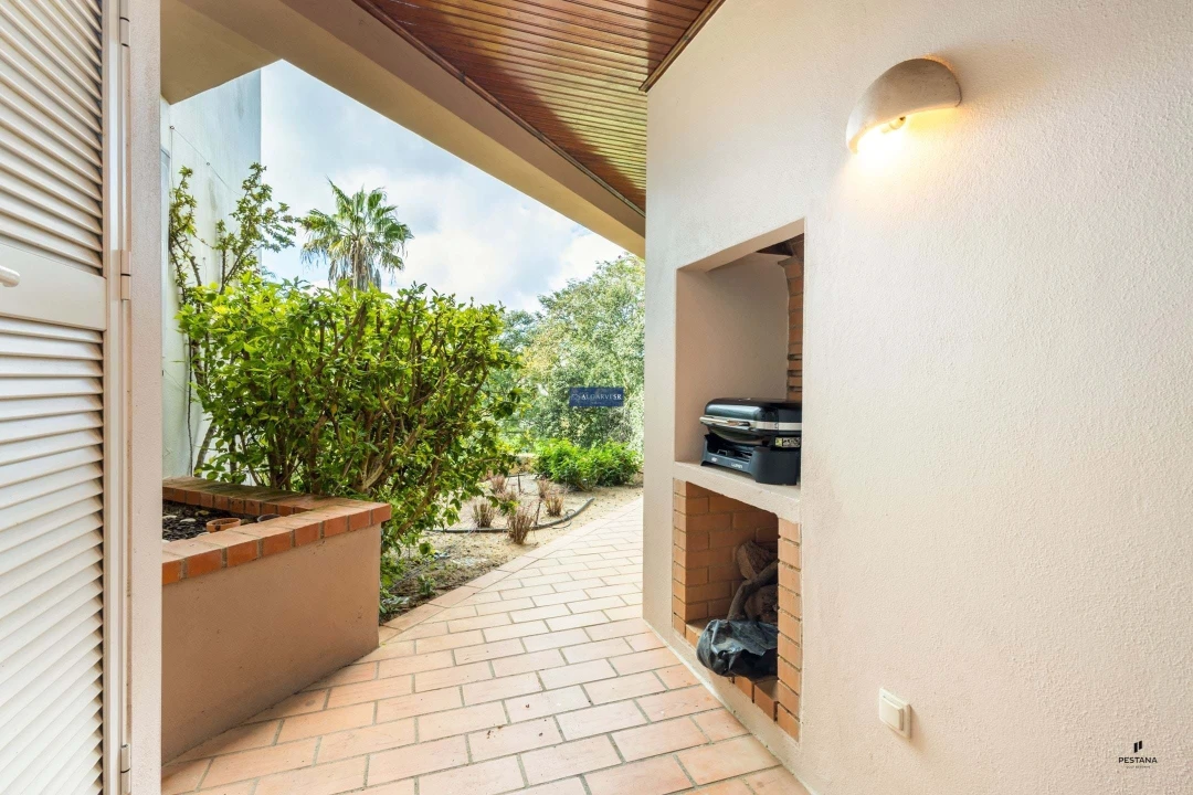 Apartamento T2 para Venda em Estômbar e Parchal Foto 11