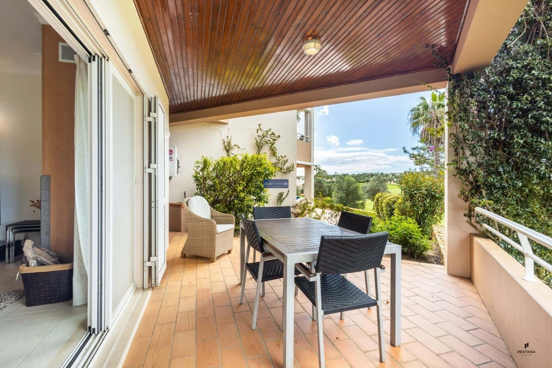 Apartamento T2 para Venda em Estômbar e Parchal Foto 9