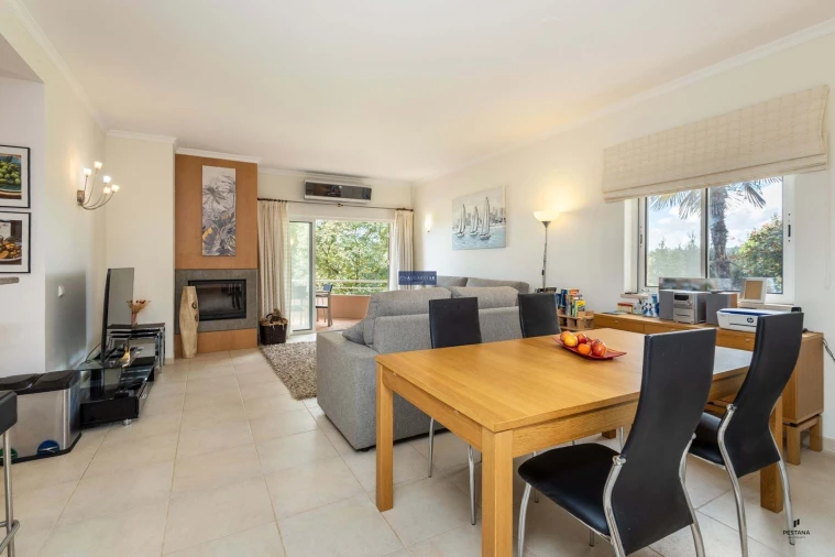 Apartamento T2 para Venda em Estômbar e Parchal Foto 2
