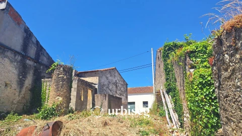 Moradia T2 para Venda em Gesteira e Brunhós