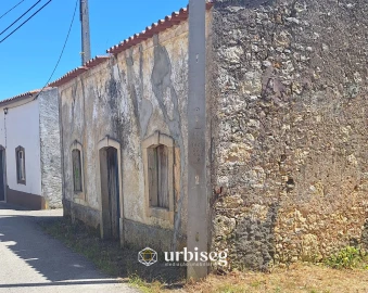 Moradia T2 para Venda em Gesteira e Brunhós