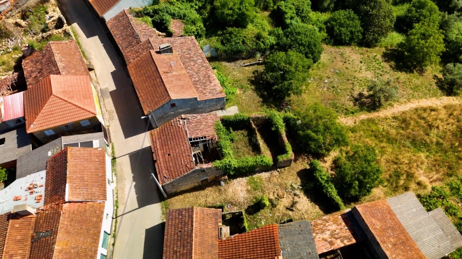 Moradia T2 para Venda em Gesteira e Brunhós Foto 7