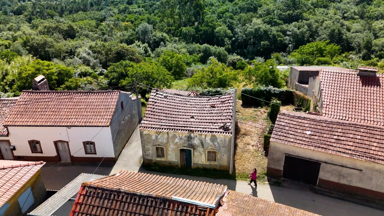 Moradia T2 para Venda em Gesteira e Brunhós Foto 5