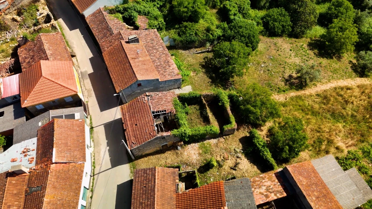 Moradia T2 para Venda em Gesteira e Brunhós Foto 7