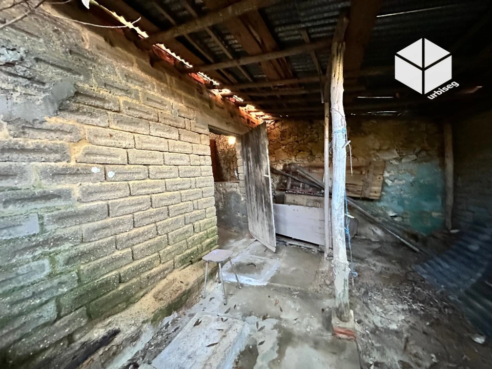 Moradia T2 para Venda em Gesteira e Brunhós Foto 37