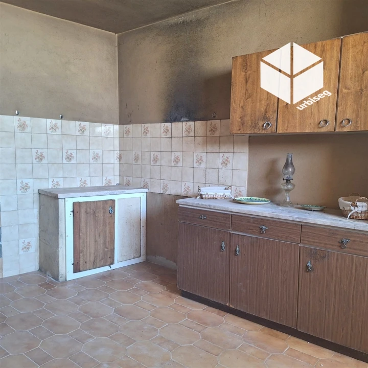 Moradia T2 para Venda em Gesteira e Brunhós Foto 3