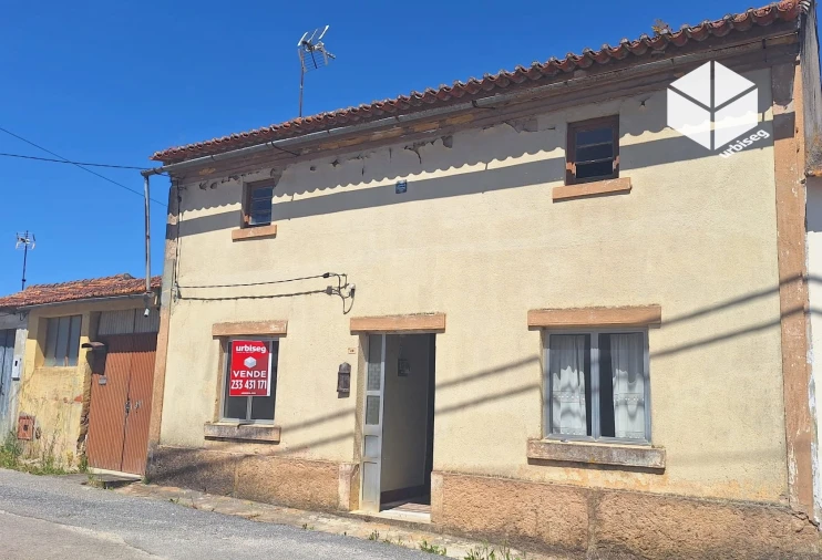 Moradia T2 para Venda em Gesteira e Brunhós Foto 2