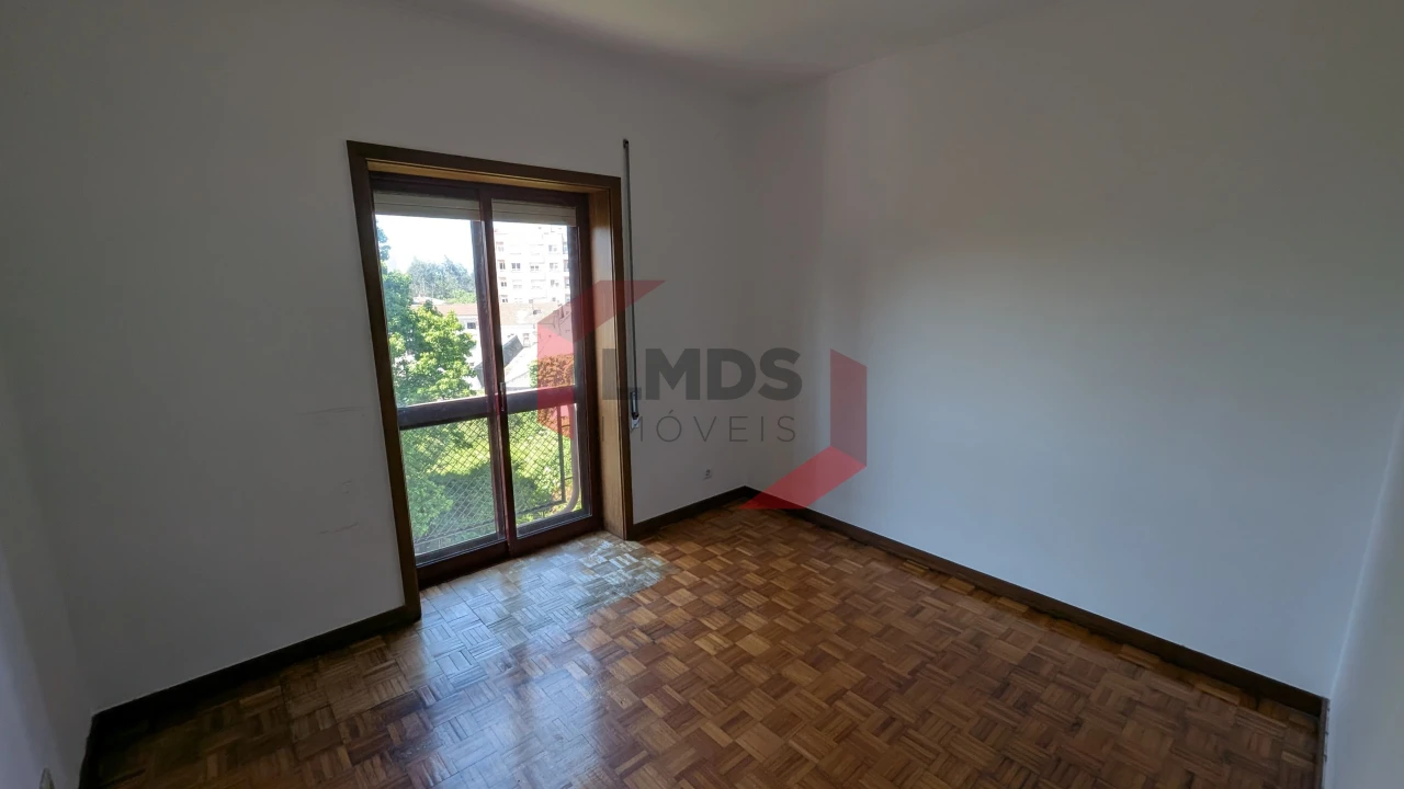 Apartamento T4 para Venda em Cidade da Maia Foto 14