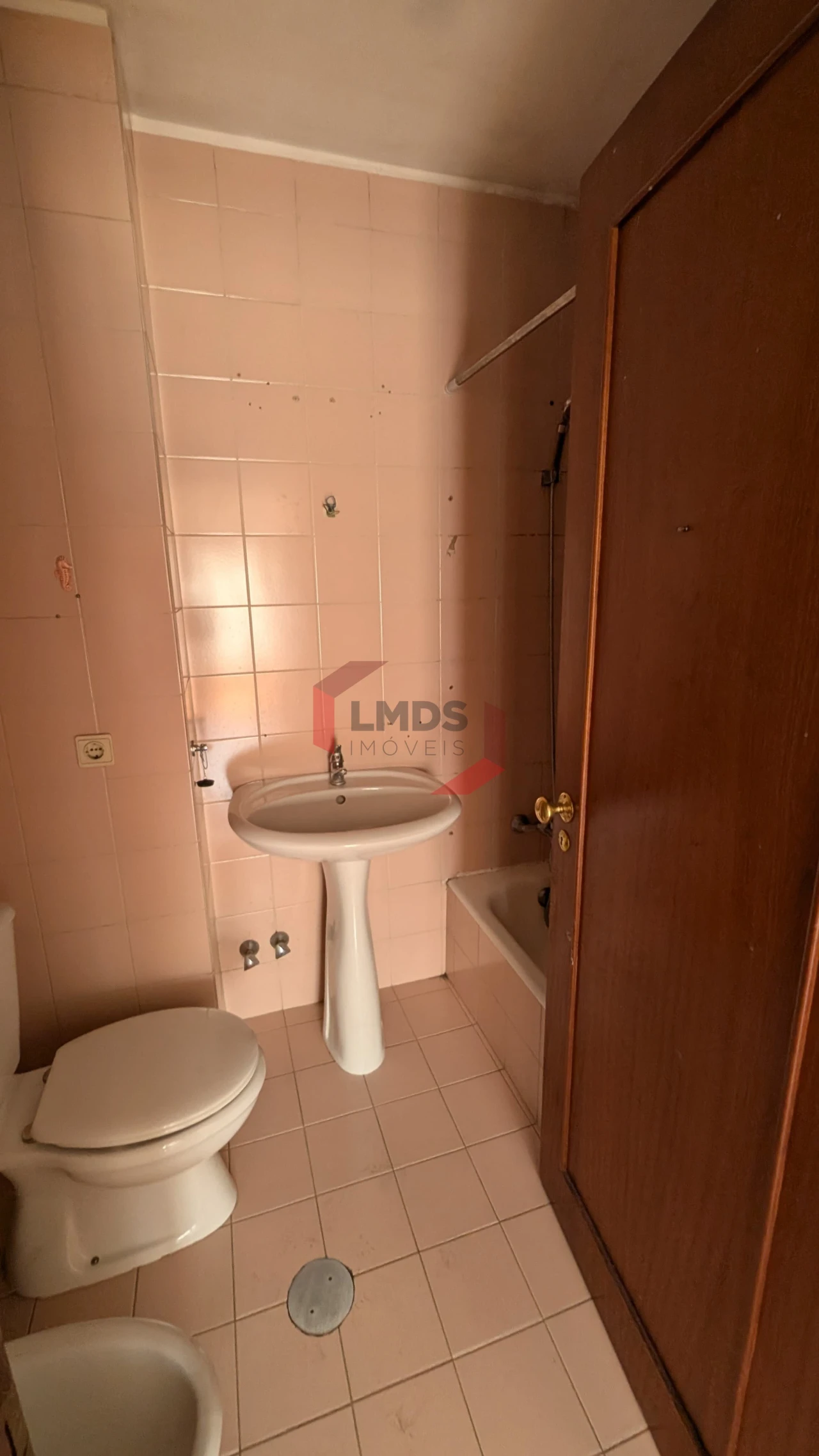 Apartamento T4 para Venda em Cidade da Maia Foto 16