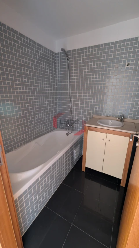 Apartamento T3 para Venda em Moreira