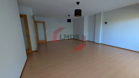 Apartamento T3 para Venda em Moreira