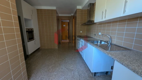 Apartamento T3 para Venda em Moreira
