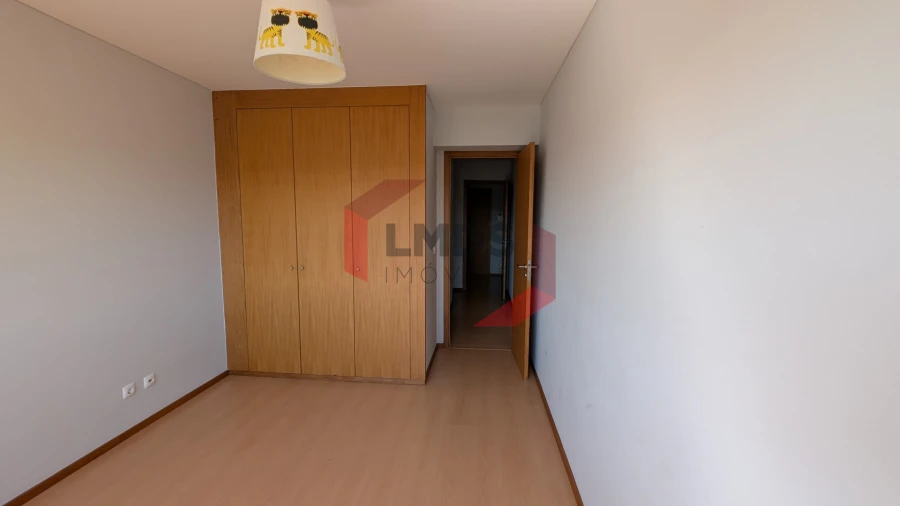 Apartamento T3 para Venda em Moreira Foto 19