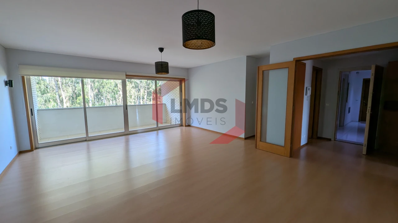 Apartamento T3 para Venda em Moreira Foto 8