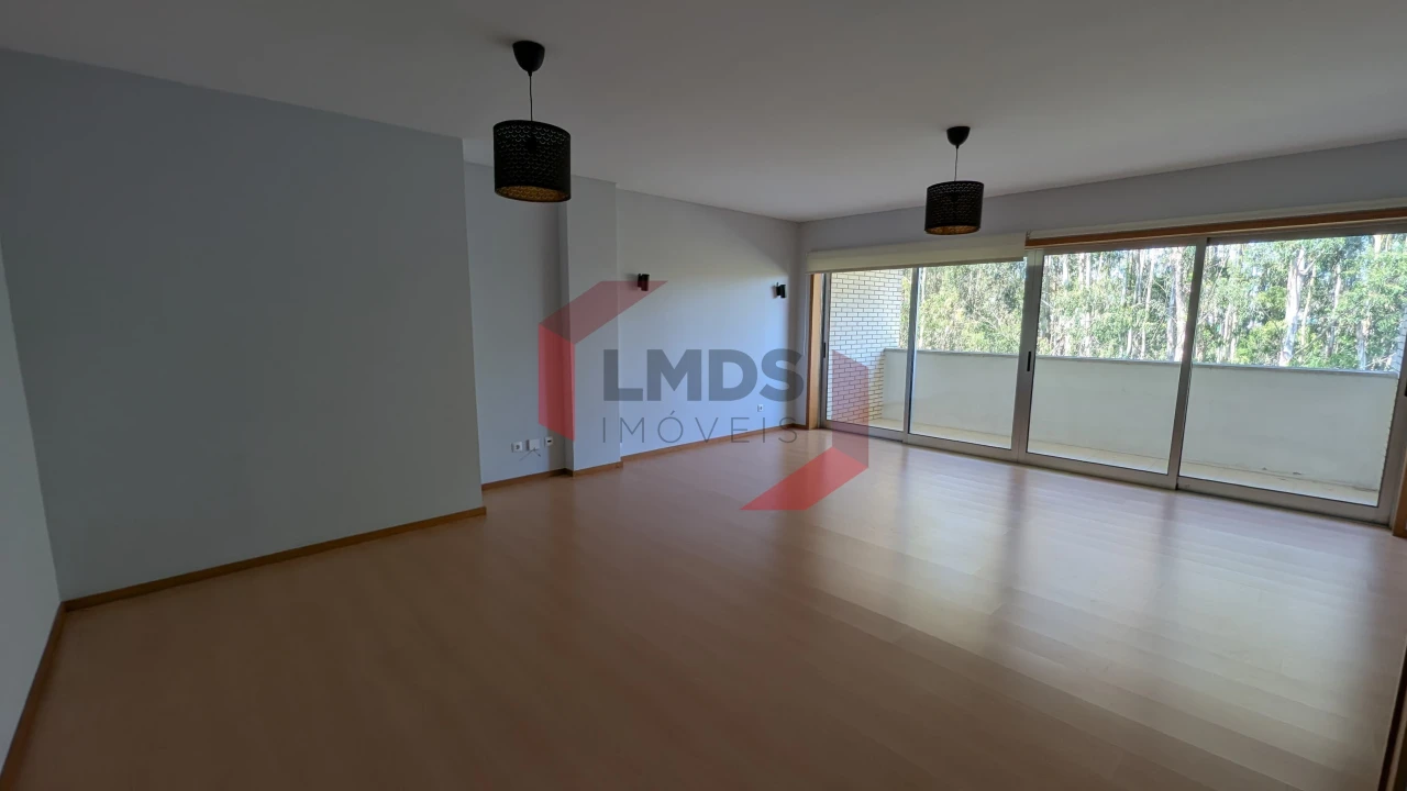 Apartamento T3 para Venda em Moreira Foto 9