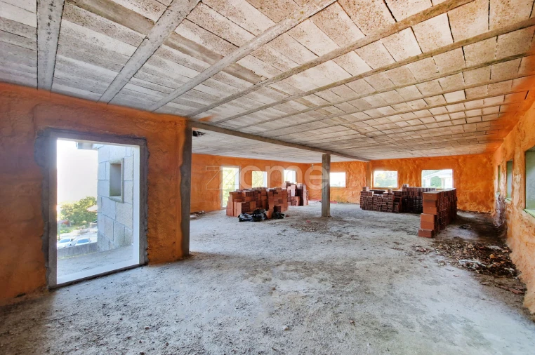 Moradia T4 para Venda em Sezelhe e Covelães Foto 6