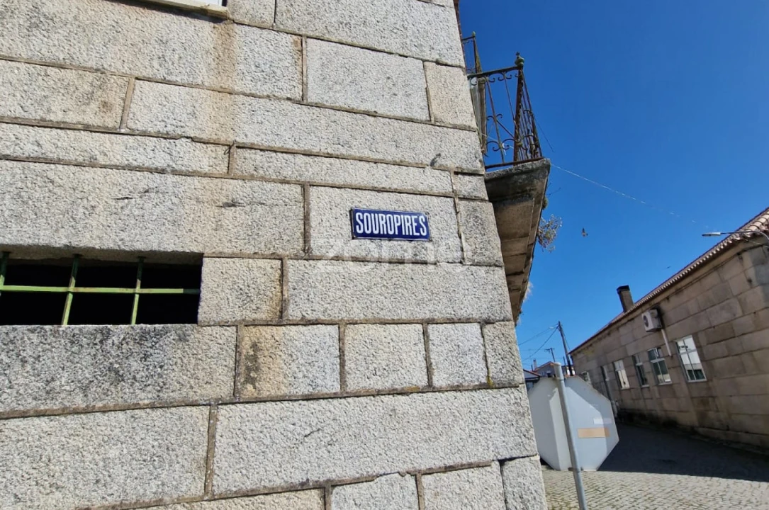 Moradia T4 para Venda em Souro Pires Foto 4