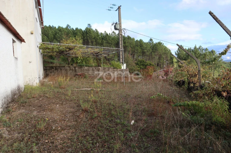 Moradia T3 para Venda em Cambas Foto 9