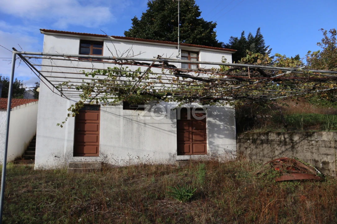 Moradia T3 para Venda em Cambas Foto 14