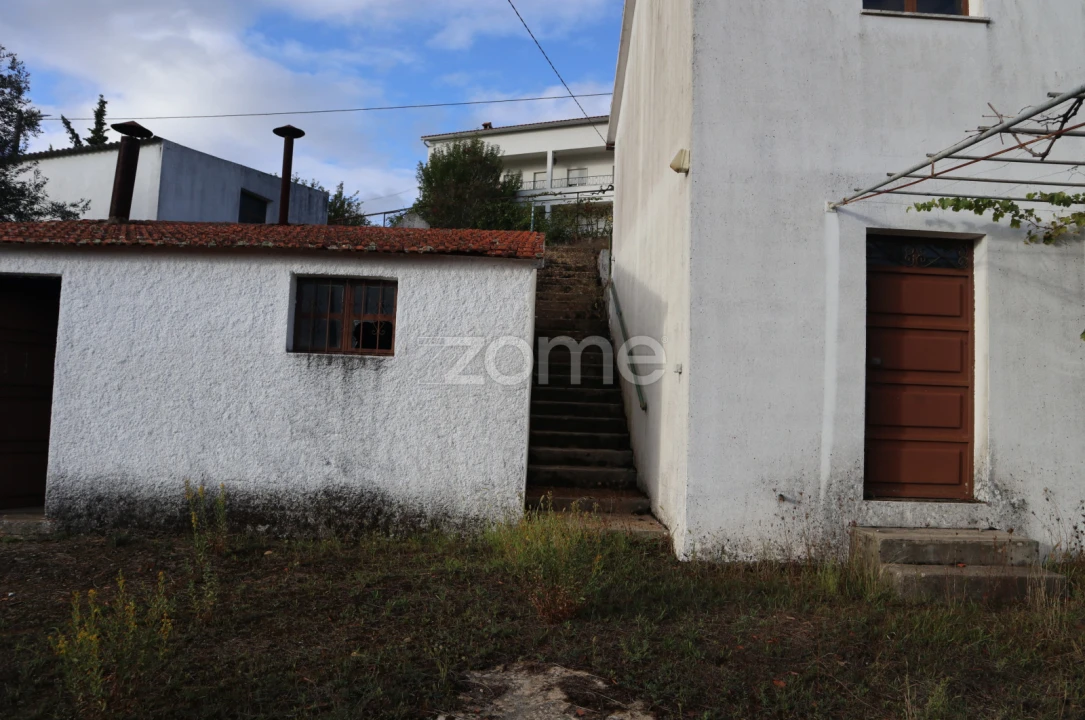 Moradia T3 para Venda em Cambas Foto 7