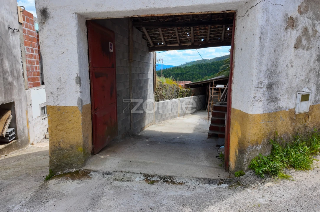 Moradia T3 para Venda em Semide e Rio Vide Foto 2