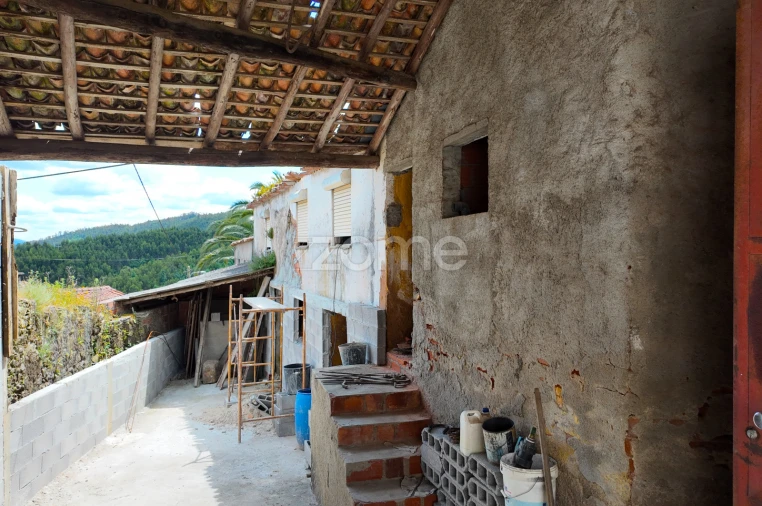 Moradia T3 para Venda em Semide e Rio Vide Foto 3