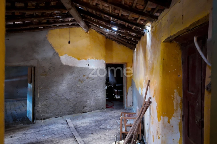 Moradia T3 para Venda em Semide e Rio Vide Foto 4