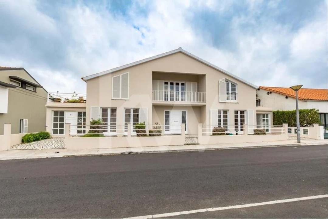 Moradia T8 para Venda em Rosto do Cão (Livramento) Foto 6