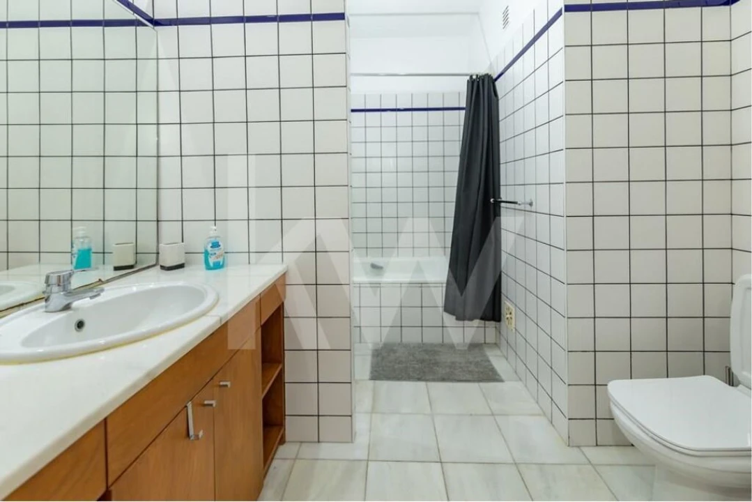 Moradia T8 para Venda em Rosto do Cão (Livramento) Foto 15