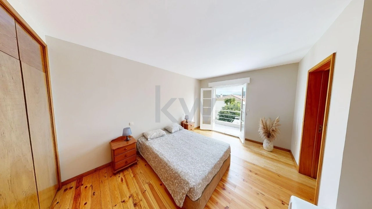 Moradia T8 para Venda em Rosto do Cão (Livramento) Foto 25